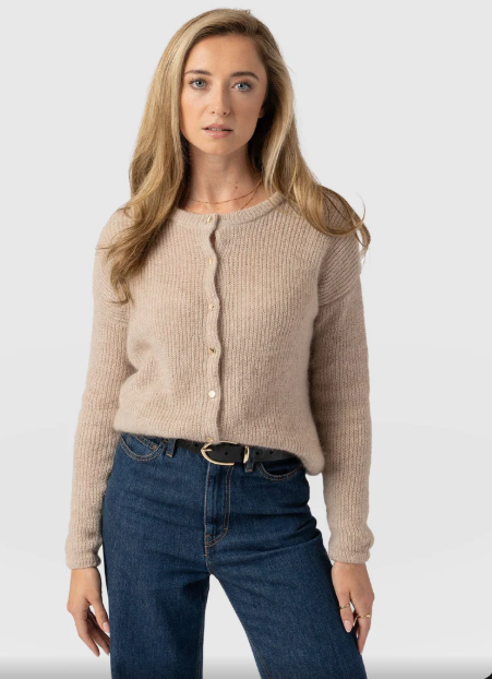 12 Elegant Women's Fashion Pieces That Elevate Every Outfit Effortlessly screenshot 2026 07 02 233531